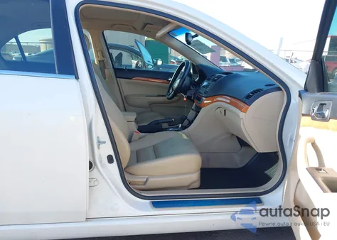 2004 Acura Tsx z USA, uszkodzony, nr VIN JH4CL96824C033963